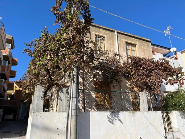 casa indipendente in vendita a Roccalumera