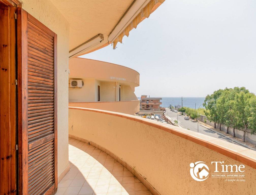 appartamento in vendita a Roccalumera