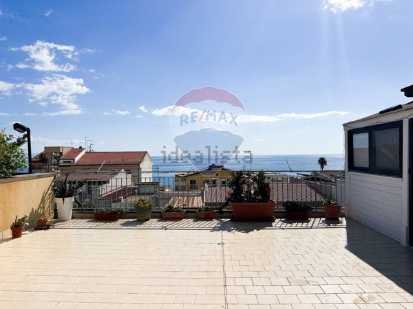 appartamento in vendita a Roccalumera