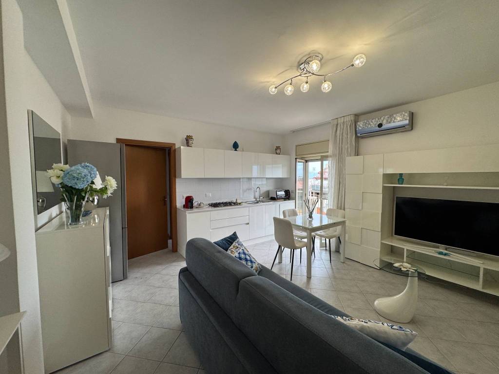 appartamento in vendita a Roccalumera