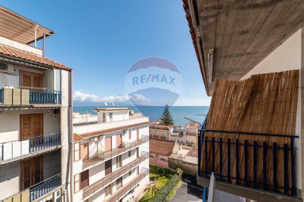 appartamento in vendita a Roccalumera