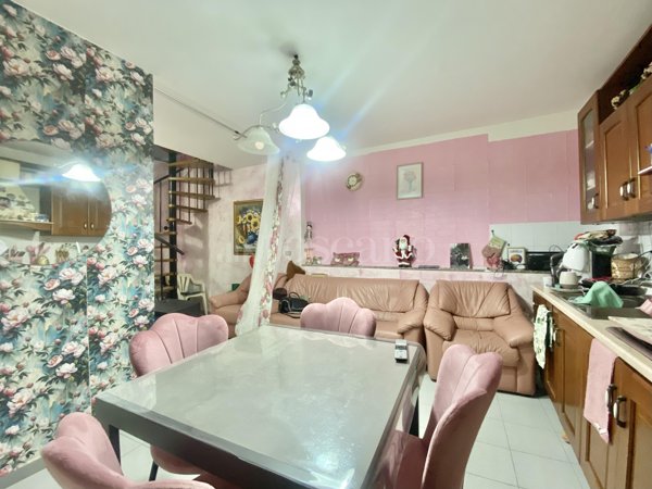 casa indipendente in vendita a Roccalumera in zona Sciglio