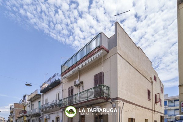 casa semindipendente in vendita a Roccalumera