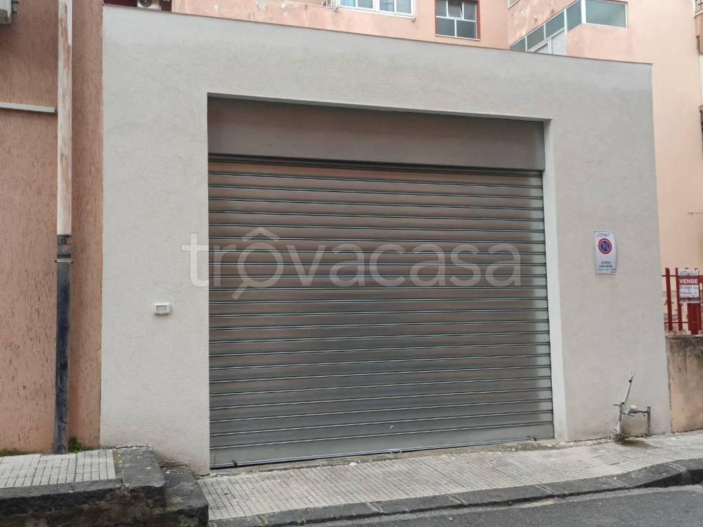 locale commerciale in vendita a Roccalumera