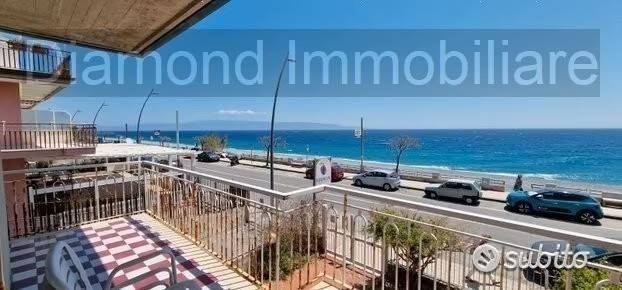 appartamento in vendita a Roccalumera