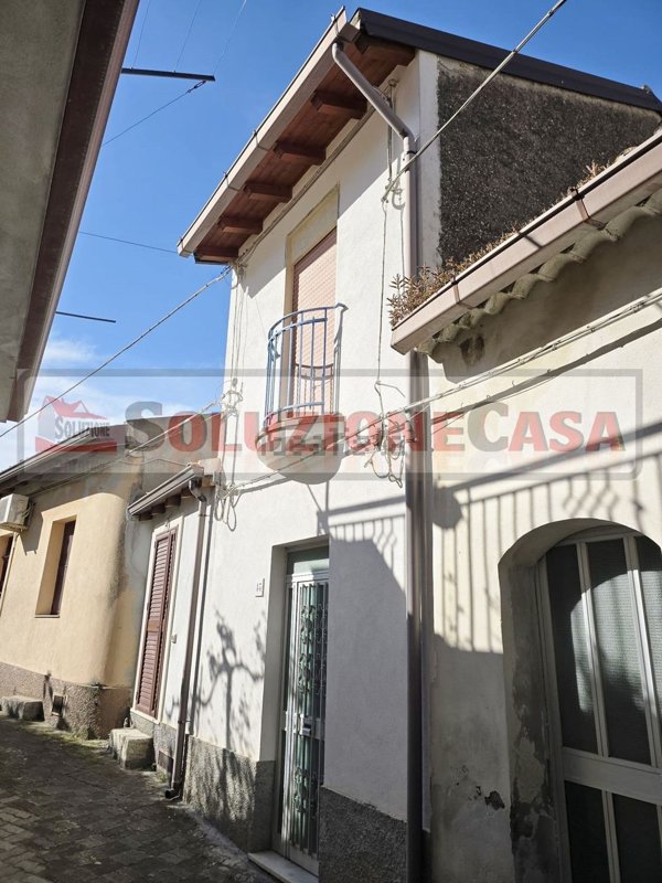 appartamento in vendita a Roccalumera in zona Allume