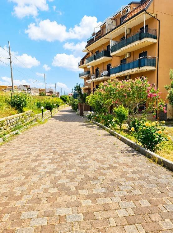 appartamento in vendita a Roccalumera