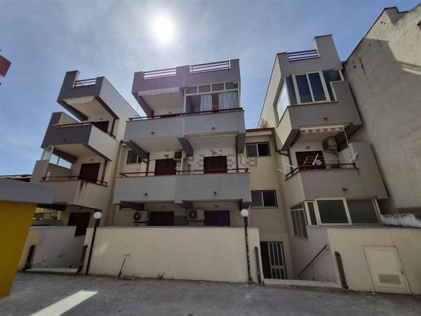 appartamento in vendita a Roccalumera