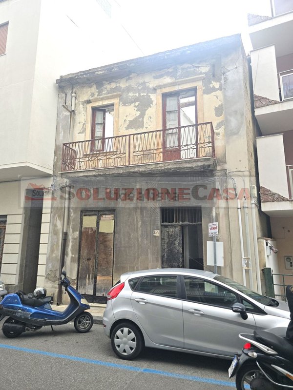 casa indipendente in vendita a Roccalumera