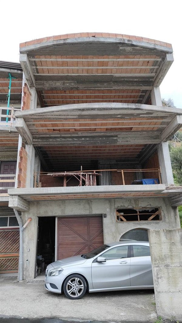 casa indipendente in vendita a Roccalumera in zona Sciglio