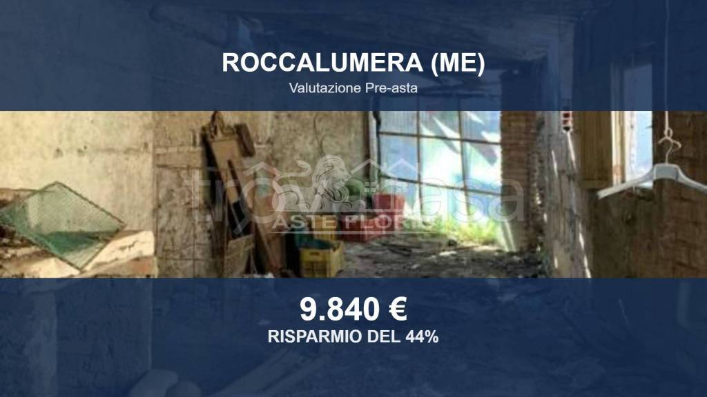 locale di sgombero in vendita a Roccalumera in zona Sciglio