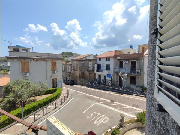 appartamento in vendita a Roccavaldina