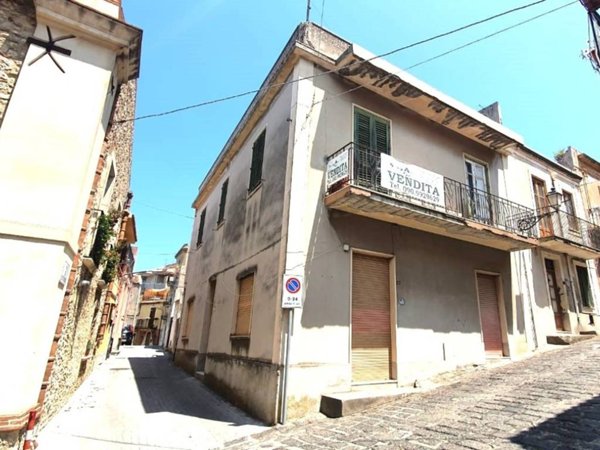 casa indipendente in vendita a Roccavaldina