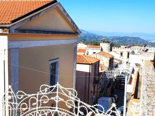 casa indipendente in vendita a Roccavaldina