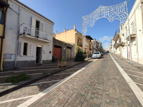 casa indipendente in vendita a Roccavaldina