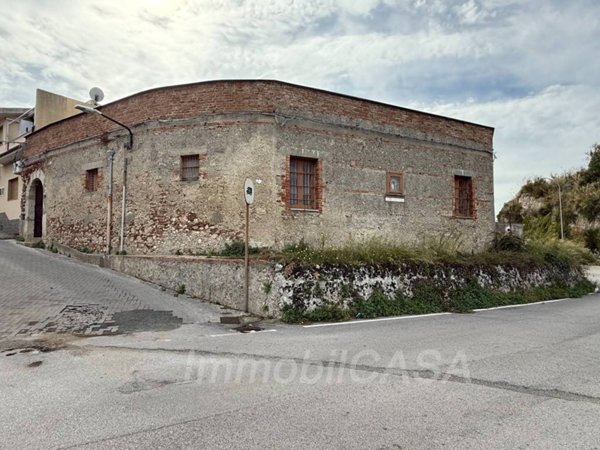 casa indipendente in vendita a Roccavaldina