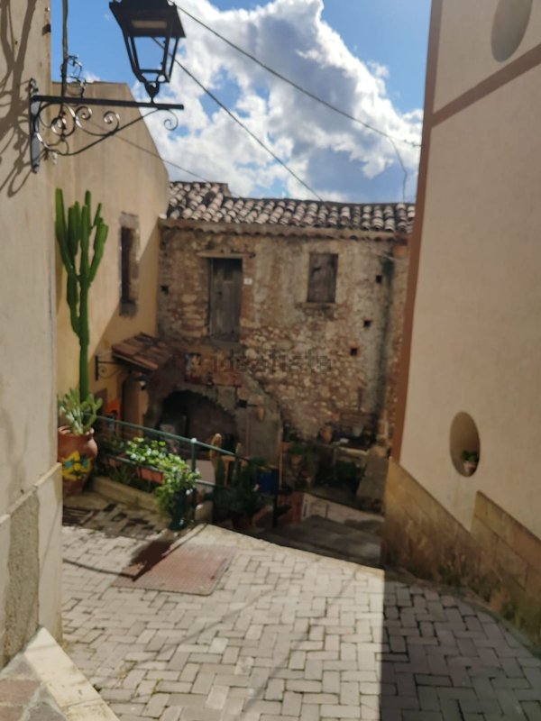 casa indipendente in vendita a Roccavaldina