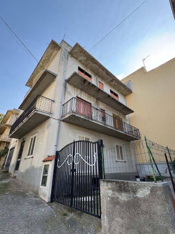 casa indipendente in vendita a Rodì Milici