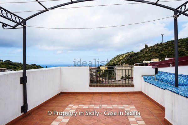 casa indipendente in vendita a Rodì Milici
