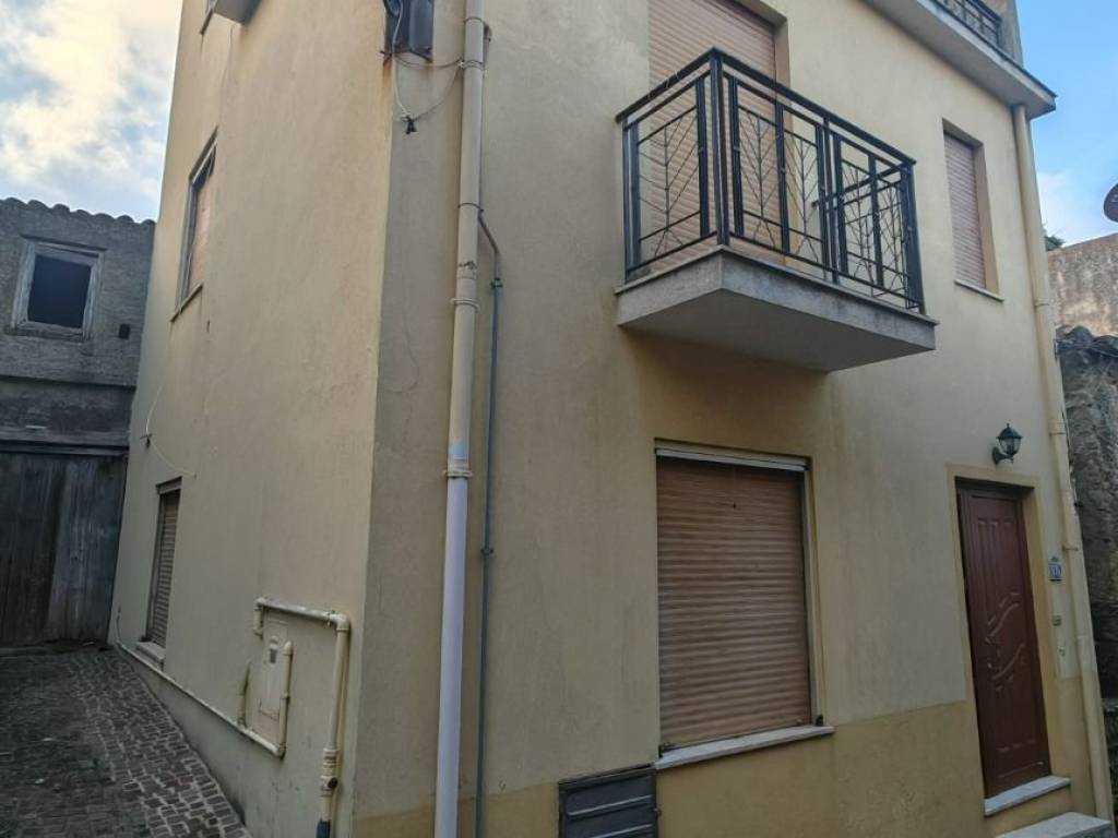 casa indipendente in vendita a Rodì Milici