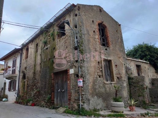 casale in vendita a Rodì Milici in zona Porticato