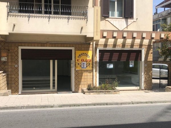locale commerciale in vendita a Rometta in zona Rometta Marea