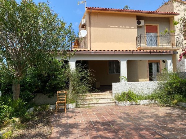 casa indipendente in vendita a Rometta in zona Rometta Marea