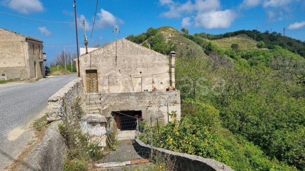 casa indipendente in vendita a Rometta