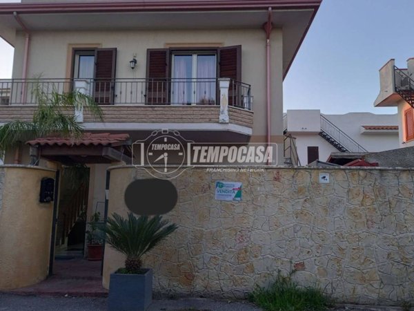 casa indipendente in vendita a Rometta in zona Rometta Marea