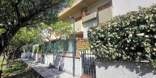 casa indipendente in vendita a Rometta in zona Rometta Marea