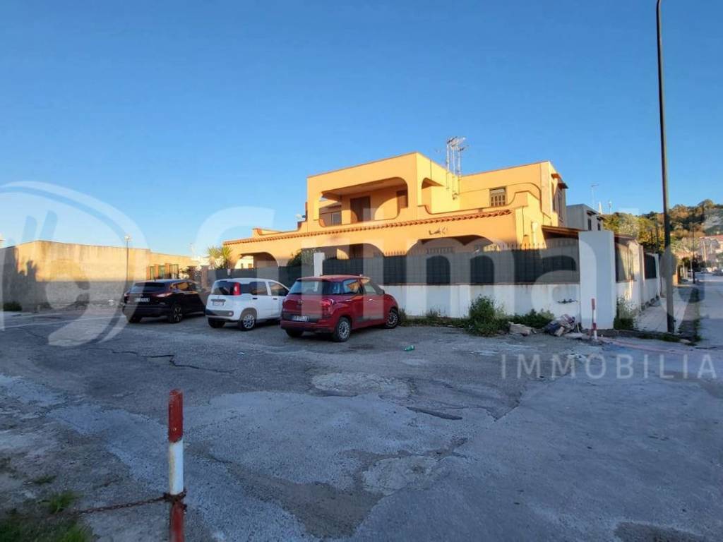 casa indipendente in vendita a Rometta in zona Rometta Marea