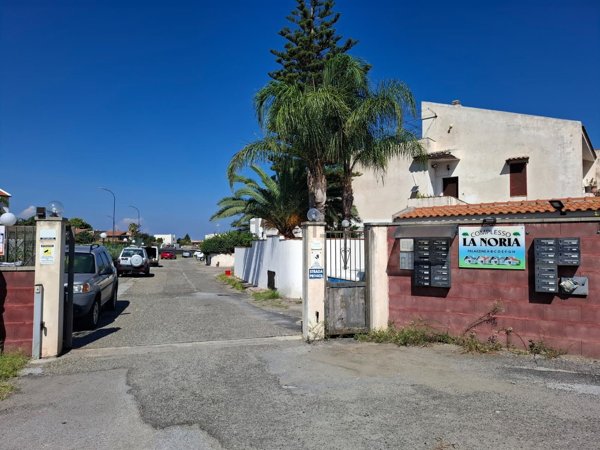 casa indipendente in vendita a Rometta