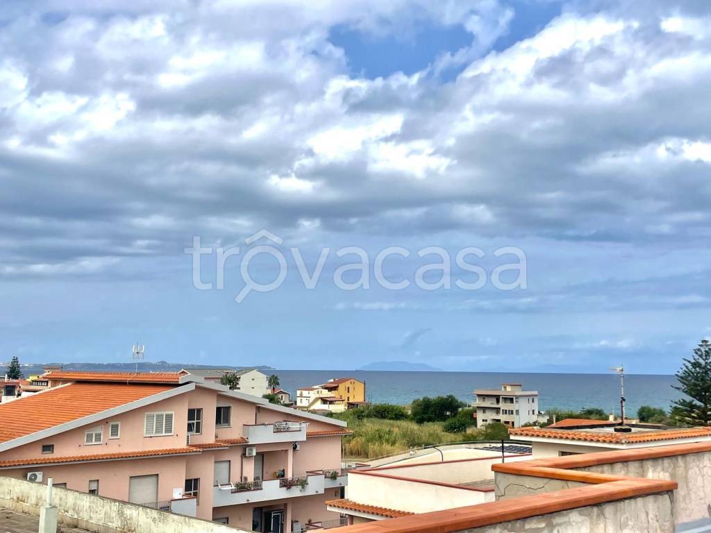 appartamento in vendita a Rometta in zona Rometta Marea