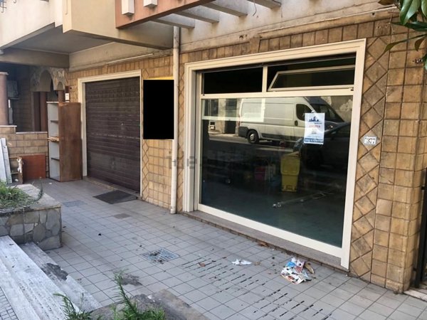 locale commerciale in vendita a Rometta in zona Rometta Marea