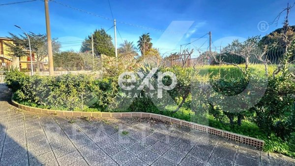 casa indipendente in vendita a Rometta