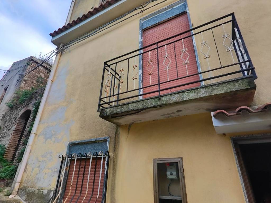 casa indipendente in vendita a Rometta