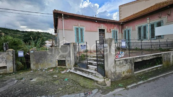 casa indipendente in vendita a Rometta in zona Rometta Marea