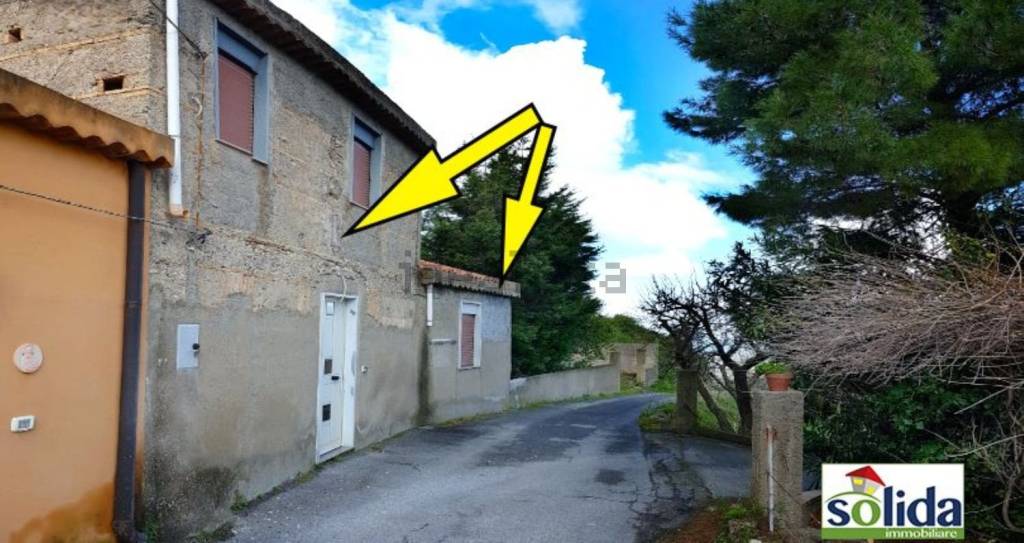 casa indipendente in vendita a Rometta in zona Sotto Castello