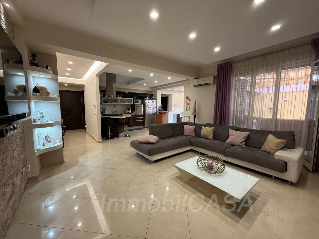 appartamento in vendita a Rometta in zona Rometta Marea