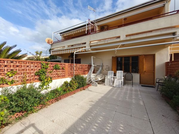 casa indipendente in vendita a Rometta in zona Rometta Marea