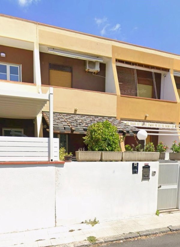 casa indipendente in vendita a Rometta in zona Rometta Marea