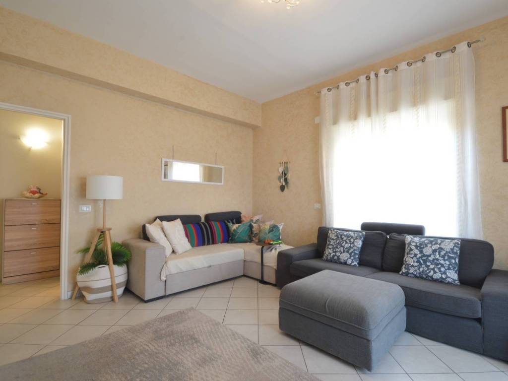 appartamento in vendita a Rometta in zona Rometta Marea