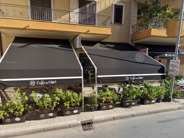 negozio in vendita a Rometta in zona Rometta Marea