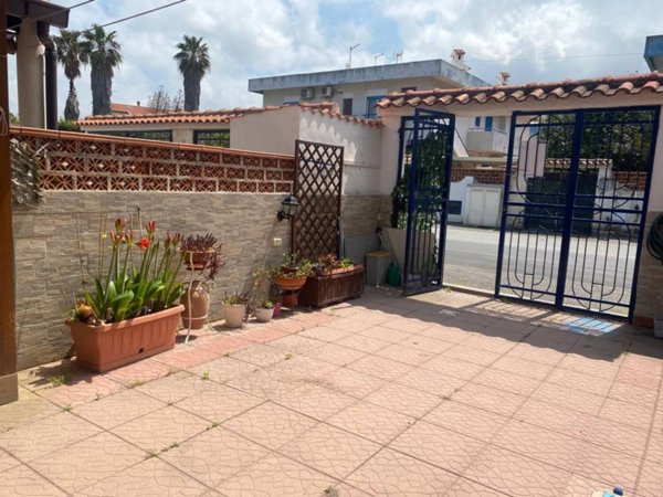 appartamento in vendita a Rometta in zona Rometta Marea