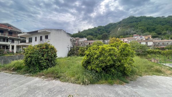 terreno edificabile in vendita a Rometta in zona Sant'Andrea