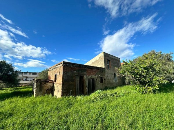 casa indipendente in vendita a San Filippo del Mela in zona Archi