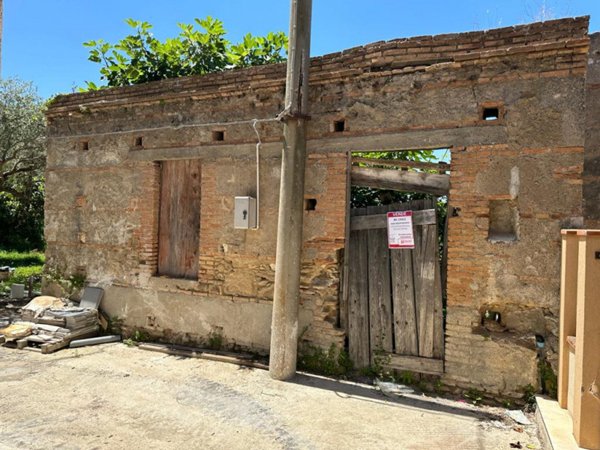 casa indipendente in vendita a San Filippo del Mela in zona Cattafi