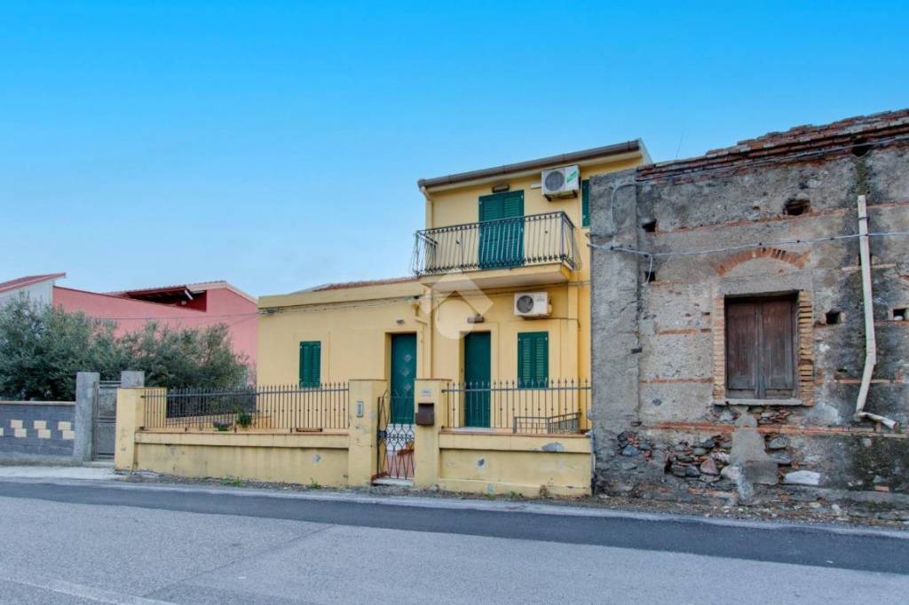 casa indipendente in vendita a San Filippo del Mela