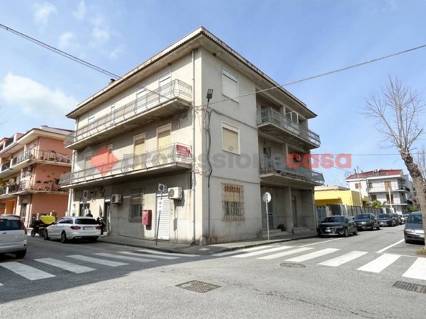 intera palazzina in vendita a San Filippo del Mela