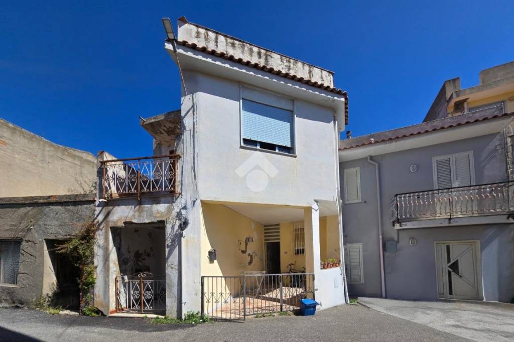 casa indipendente in vendita a San Filippo del Mela in zona Cattafi